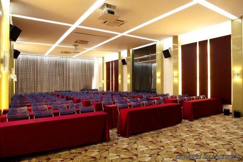Shenzhen Luohu Art Hotel, Dongmen Shopping Center Бізнес фото