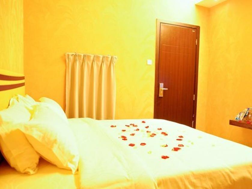 Shenzhen Luohu Art Hotel, Dongmen Shopping Center Екстер'єр фото