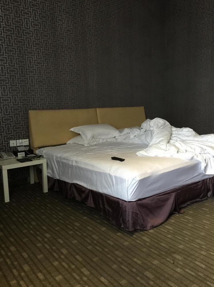 Shenzhen Luohu Art Hotel, Dongmen Shopping Center Екстер'єр фото